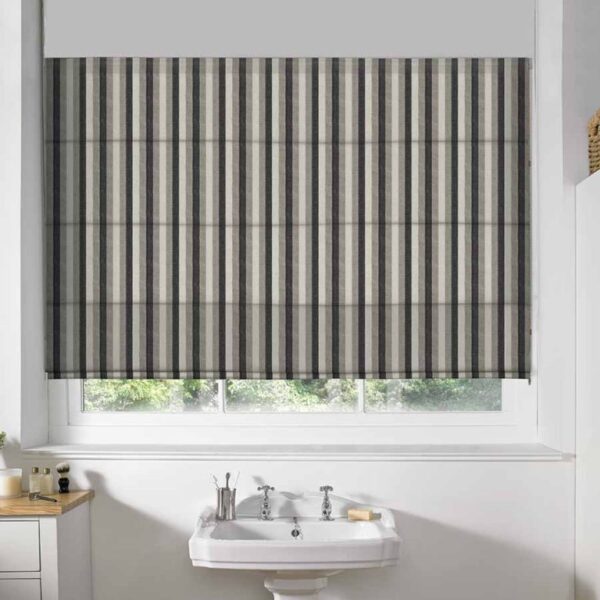 600067 Roman Blind