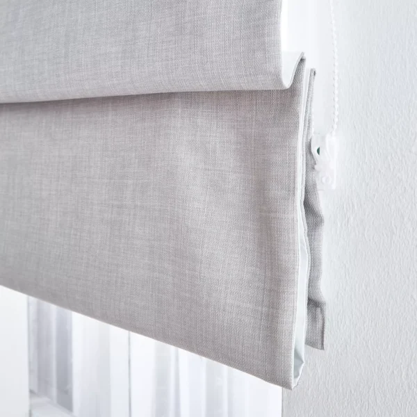 Sezen Blackout Roman Blind