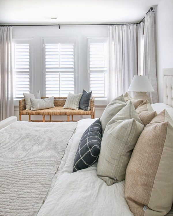 White Pinch Pleat Curtains2301